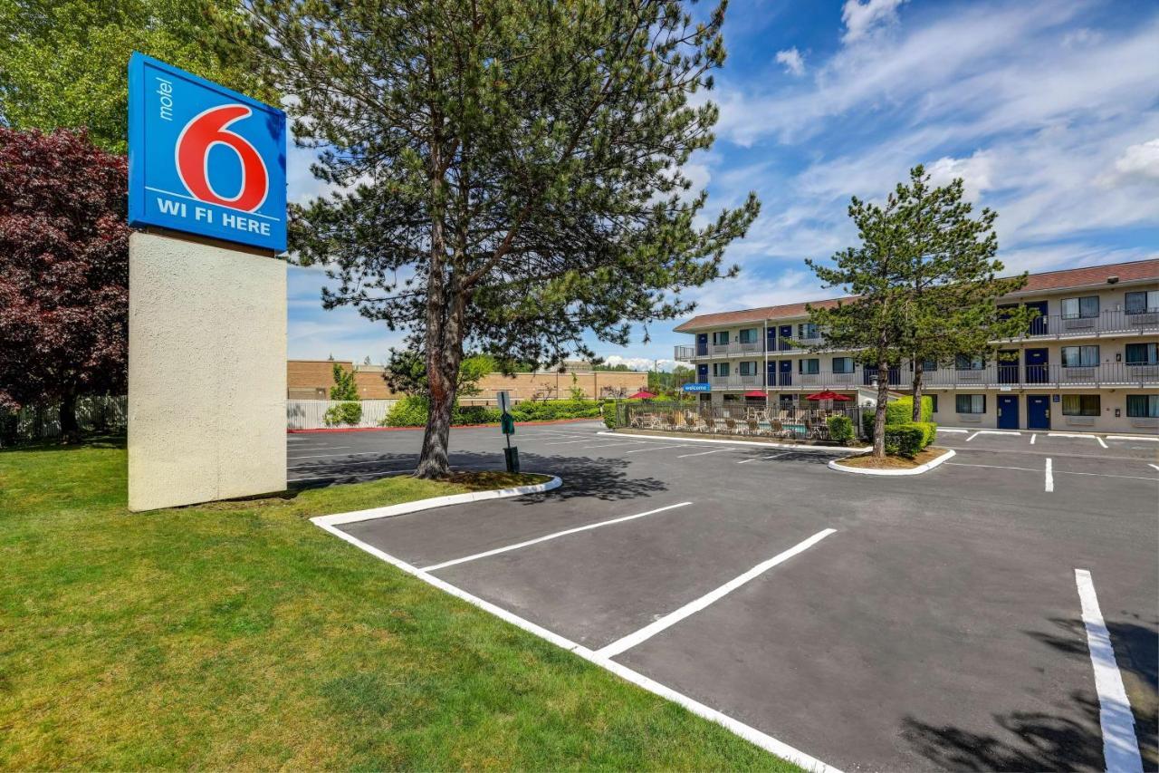 Motel 6-Kirkland, Wa - North Кіркленд Екстер'єр фото